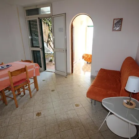 Apartment Holiday House Gilda